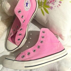 Converse Pink 7.5 Women
